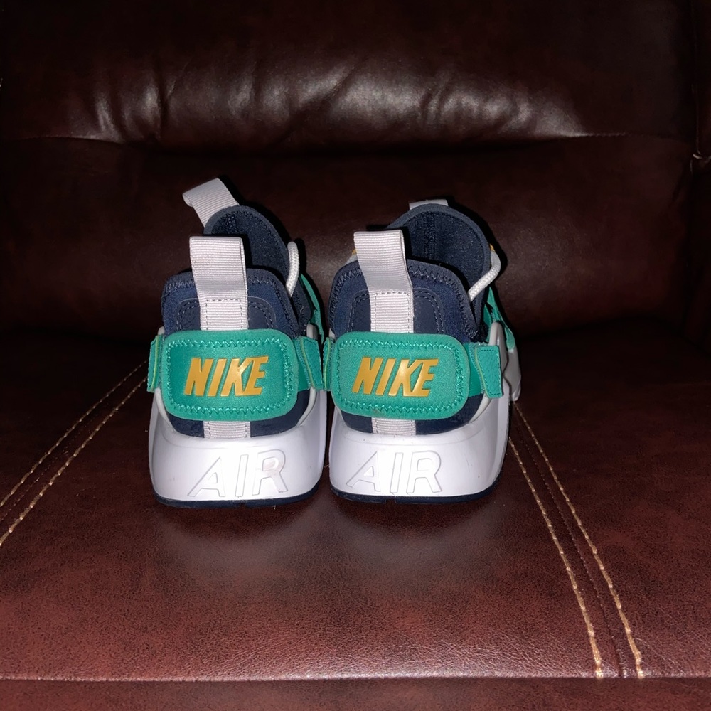 Brand new Nike Huaraches
